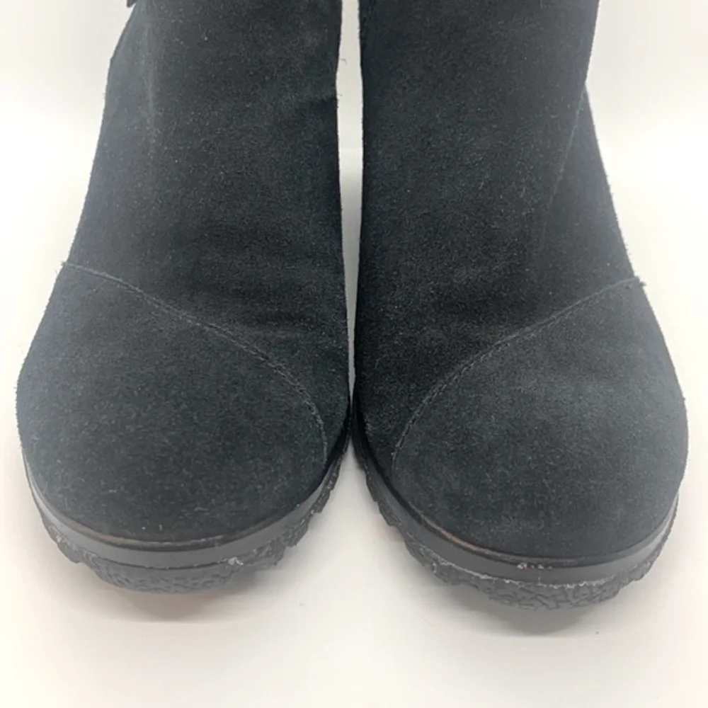 TOMS Avery Suede Ankle Wedge Boots Black 9.5 Business Casual Office Collegiate
